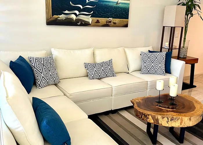 Cozy Get Away With An Incredible Marina Bay View! Cabo San Lucas