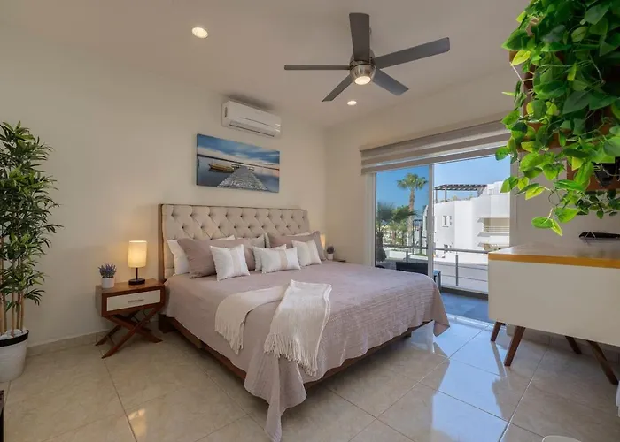 Cozy Get Away With An Incredible Marina Bay View! Apartment