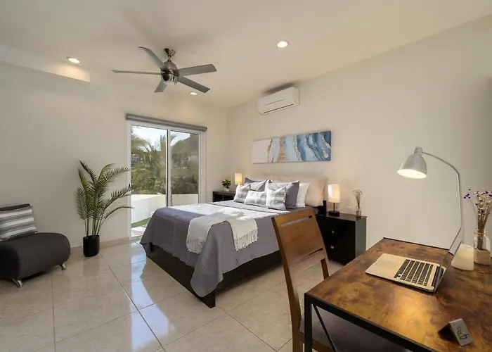 Cozy Get Away With An Incredible Marina Bay View! Cabo San Lucas