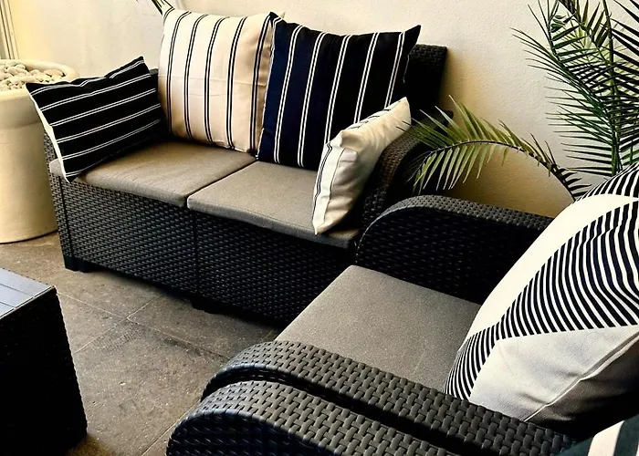 Apartment Cozy Get Away With An Incredible Marina Bay View! *